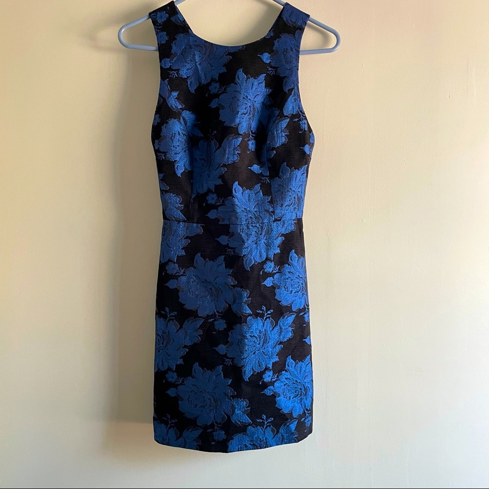 Alice + Olivia blue and black floral sleeveless mini dress size 0 x small